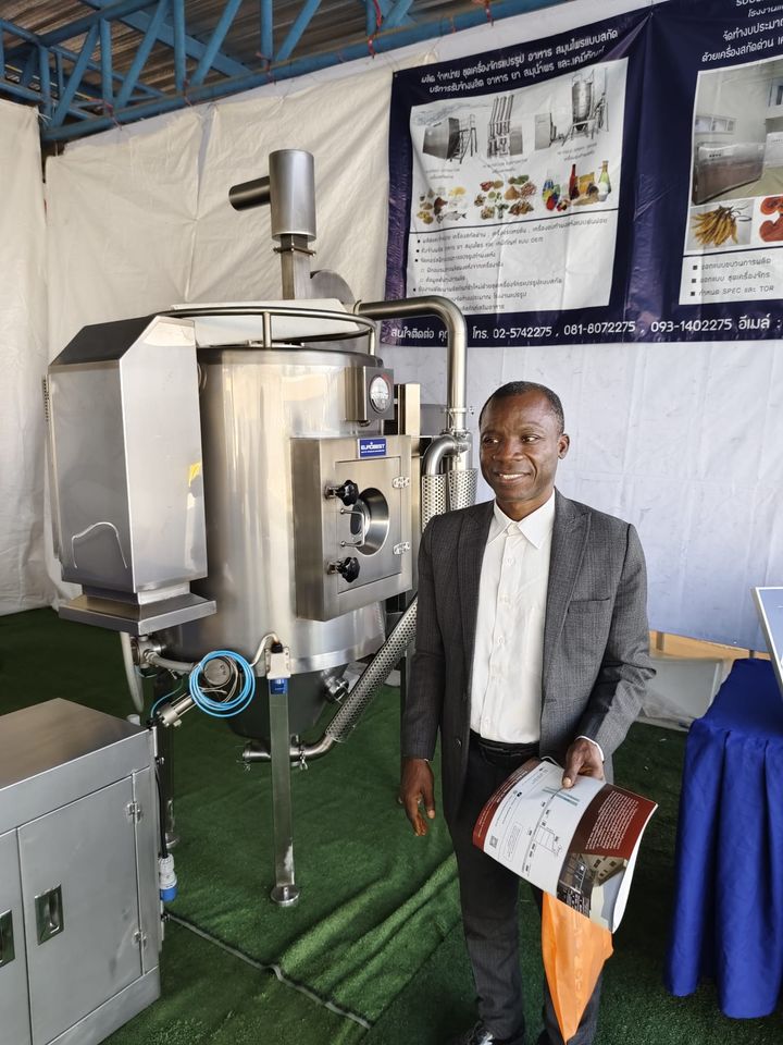 Stainless-steel food processing extractor at an equipment exhibition